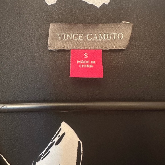 Vince camuto floral long sleeve top size small - Picture 2 of 3